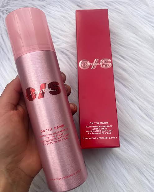 Spray On ‘Til Dawn® | Spray Fijador de Maquillaje Hasta El Amanecer